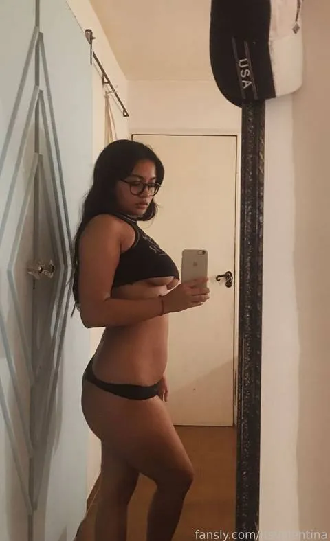 @ItsValentina