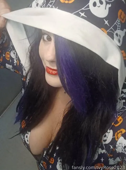 @IvyRose2023