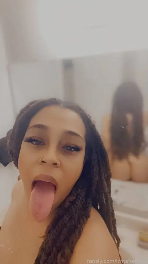 @Izntshelovly