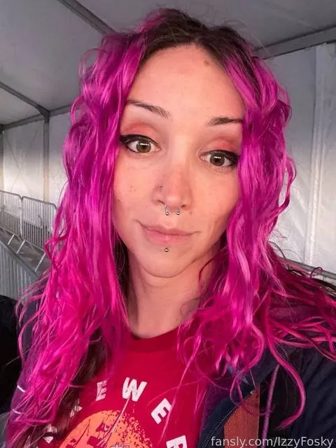 @IzzyFosky