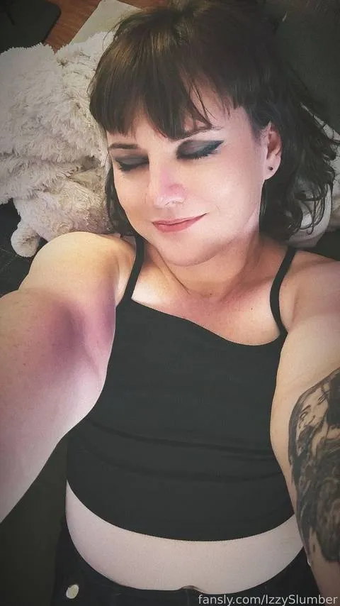 @IzzySlumber