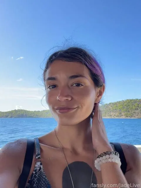 @JadeLive