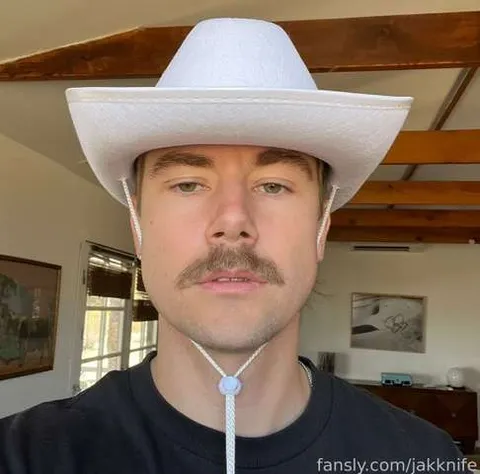 @jakknife