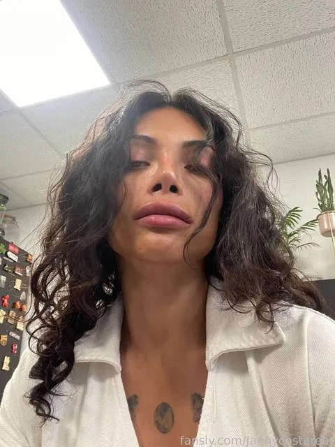 @Jannycostareal