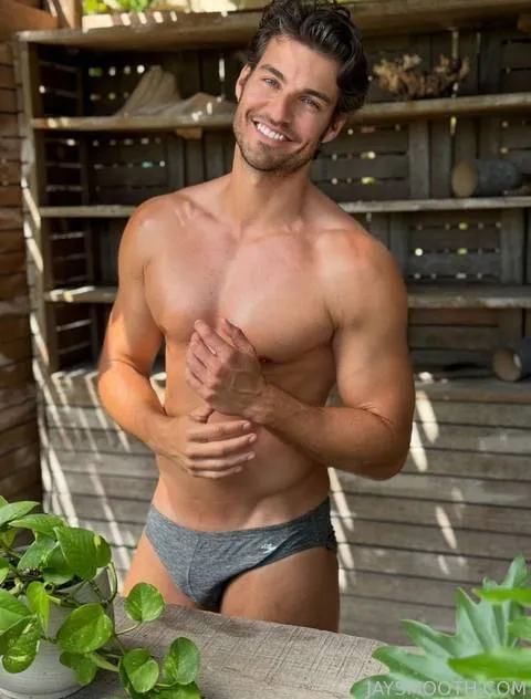 @JaySmoothdotcom