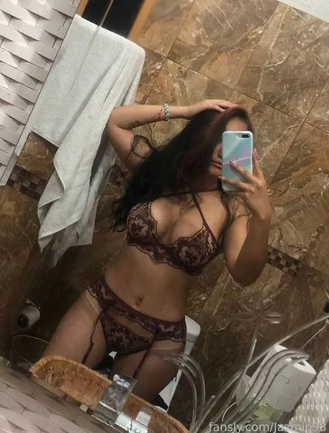 @Jazmin98