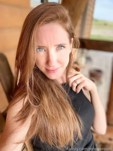 @jennysroom1