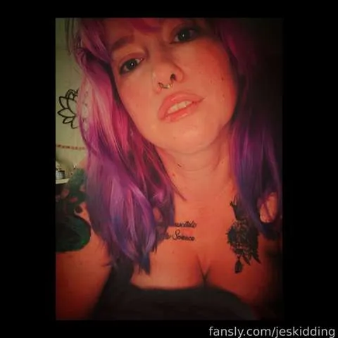 @jeskidding