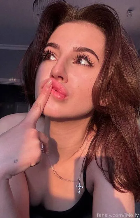 @JMolly