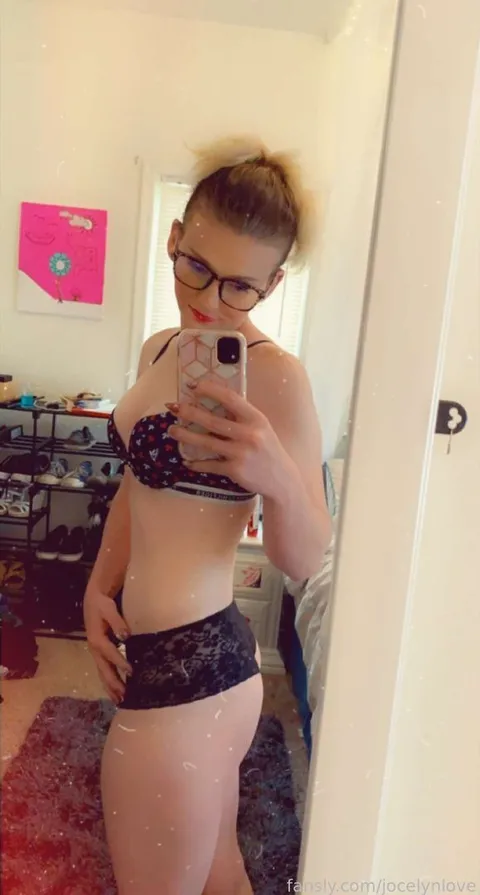@jocelynlove