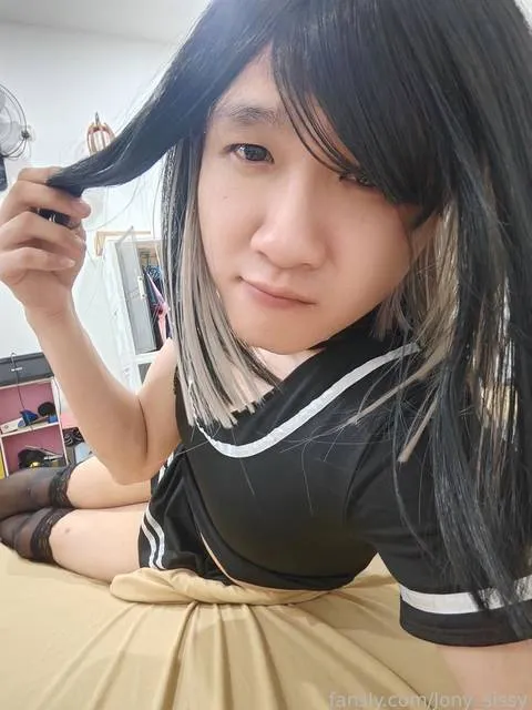 @Jony_sissy