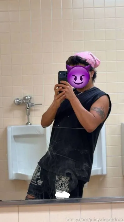 @juicyalejandroo