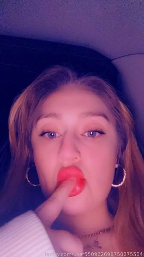 @Juliaaarosee_