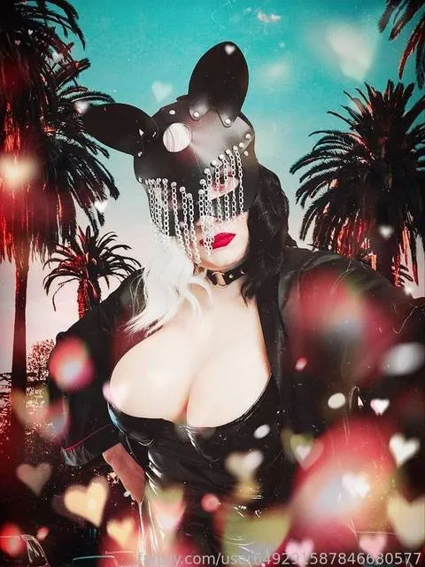 @juliafoxytrans