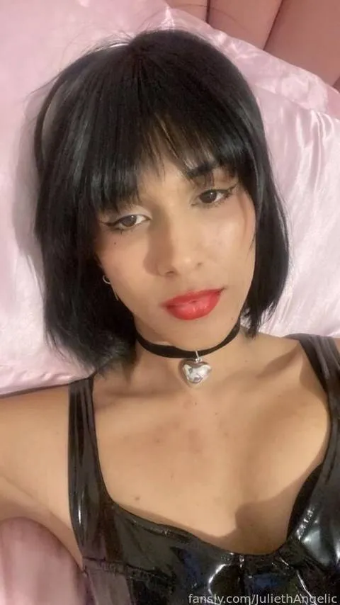 @JuliethAngelic