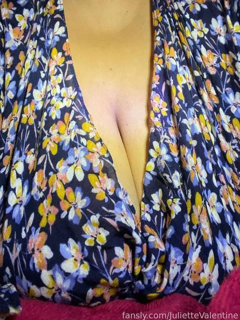 @JulietteValentine