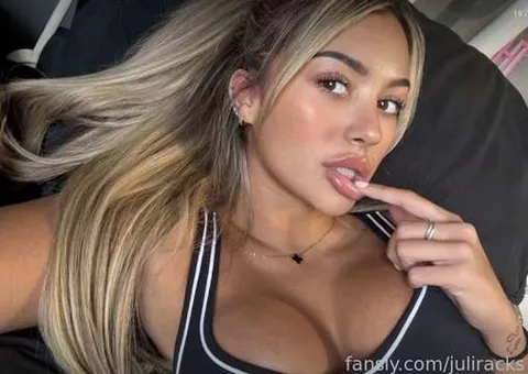 @juliracks