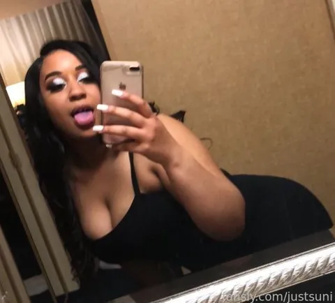 @justsuni