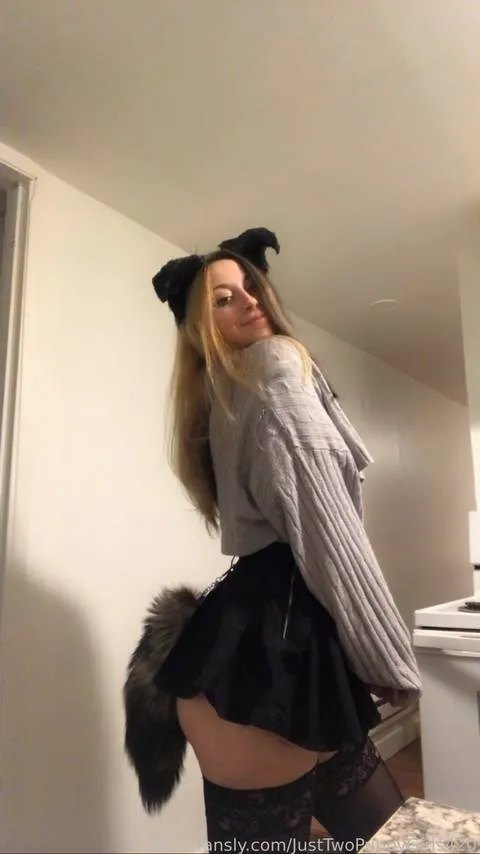 @JustTwoPuppyGirls420