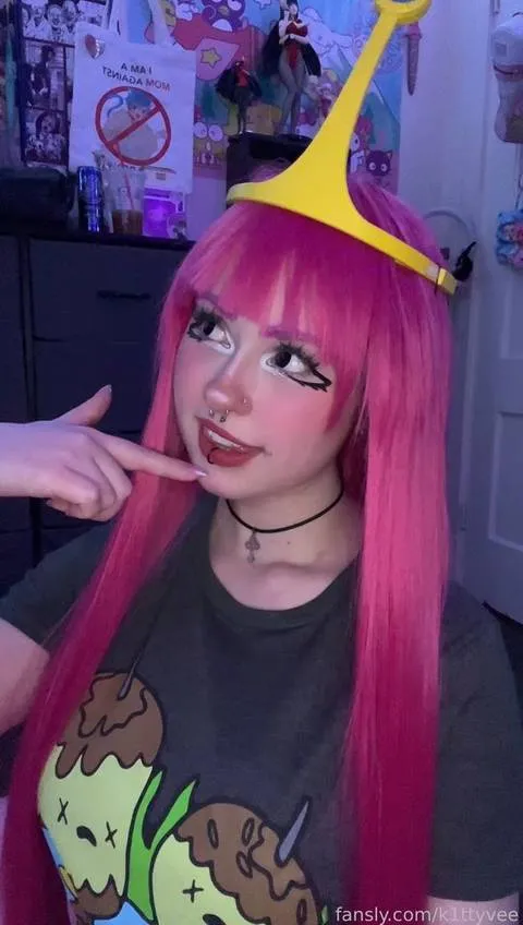 @k1ttyvee