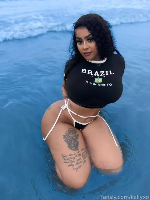 @kallyxo