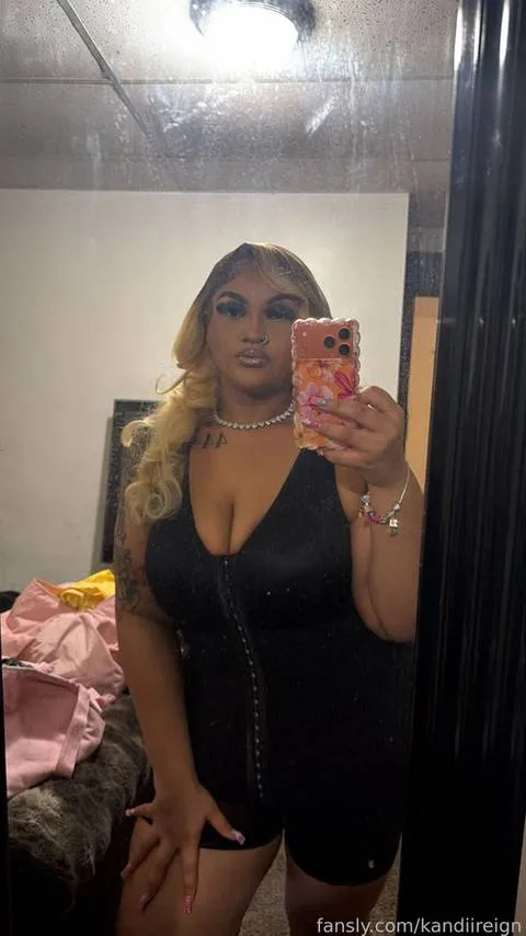 @kandiireign