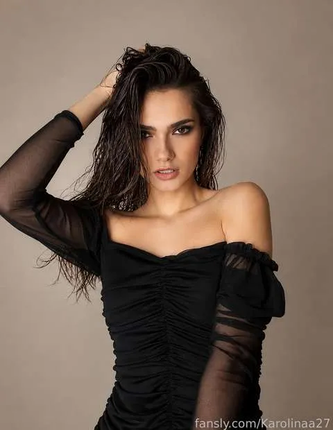 @Karolinaa27