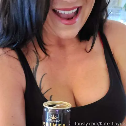 @Kate_Layne