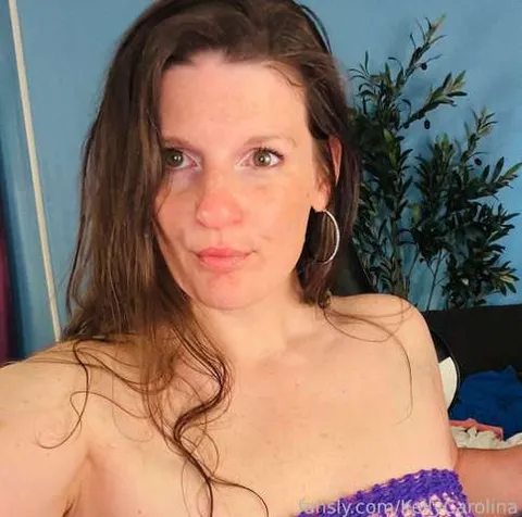 @KellyCarolina