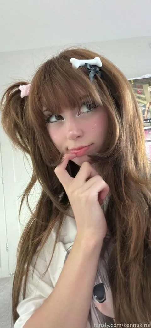 @kennakins