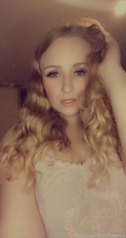 @Khaleesii
