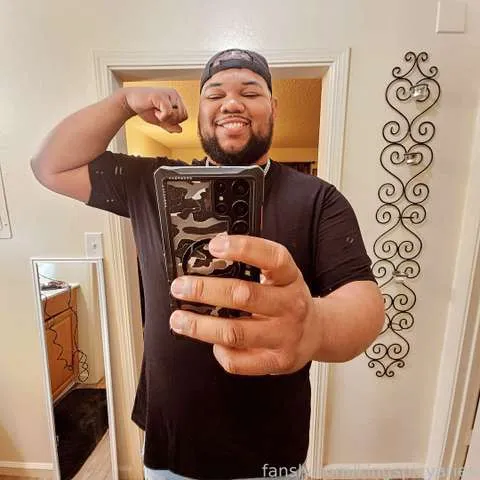 @kingspicyaries