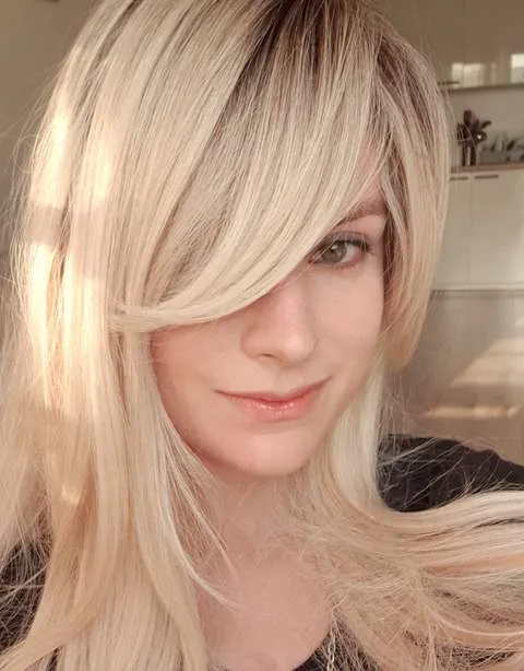 @kinky_amy