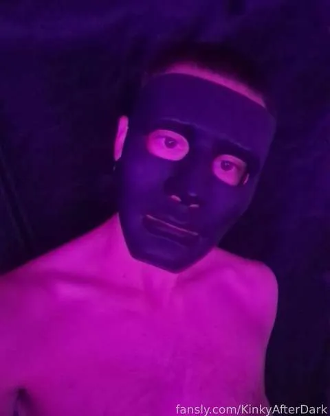 @KinkyAfterDark