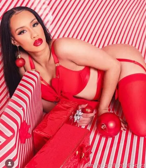 @KinkyBootzz