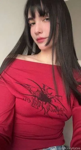 @KinkyKatee