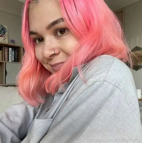 @KinkyMary