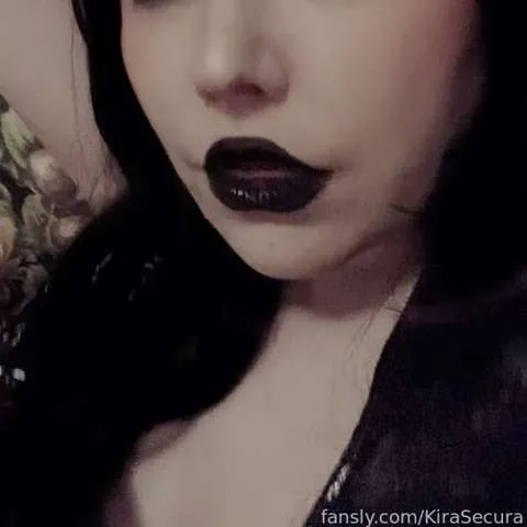 @KiraSecura