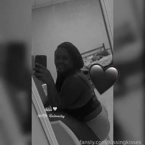 @Kissingkisses_