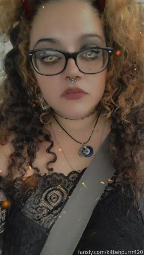 @kittenpurrr420