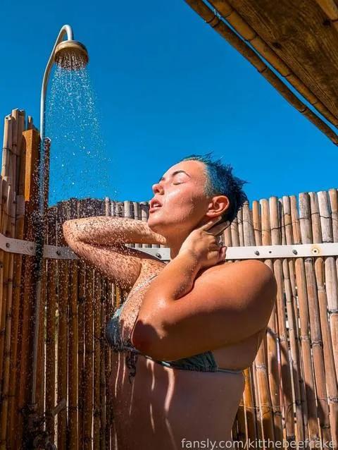 @kitthebeefcake