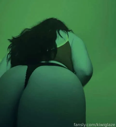 @kiwiglaze
