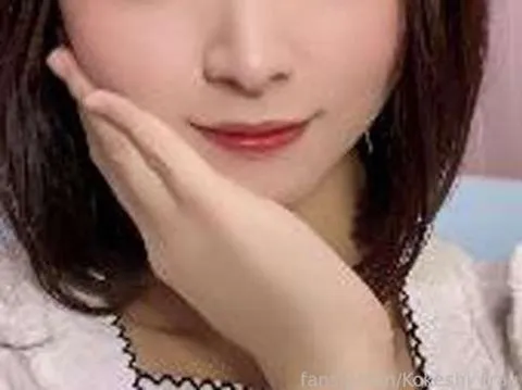 @Kokeshi_Frau