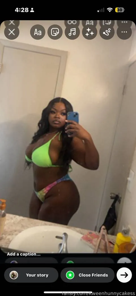 @Kweenhunnycakess