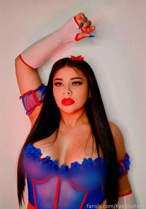 @Kya_Kellsey