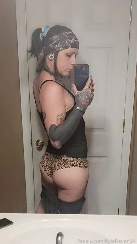 @KylaRaven94