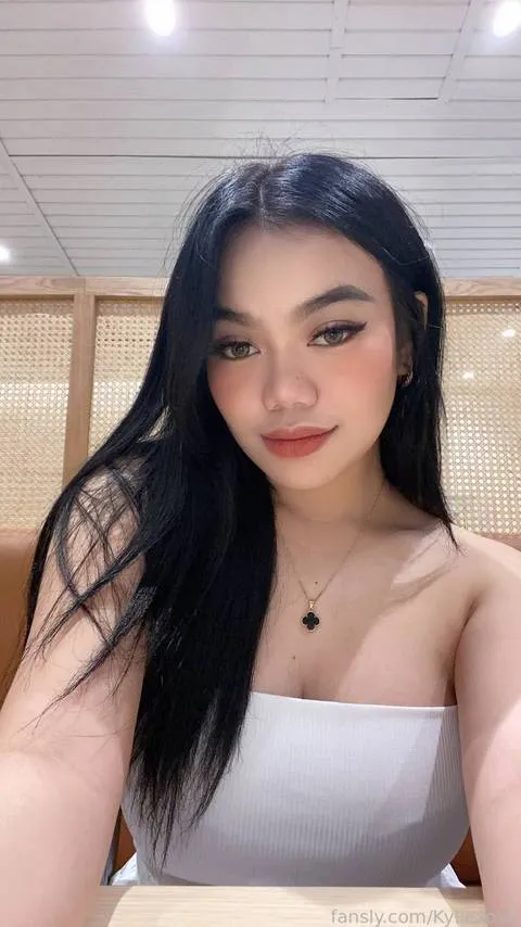 @Kyliexoxo