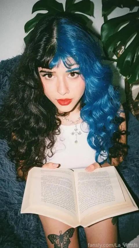 @La_Venus