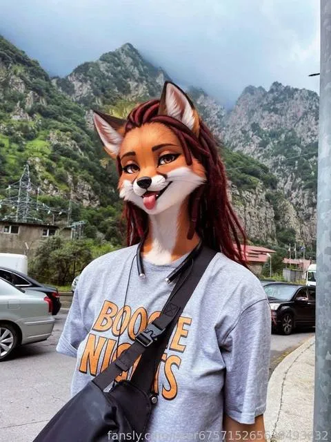 @LadyFoxIRL