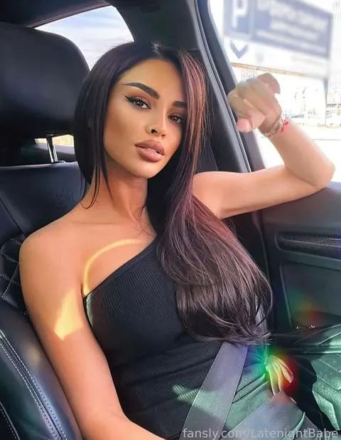 @LatenightBabe
